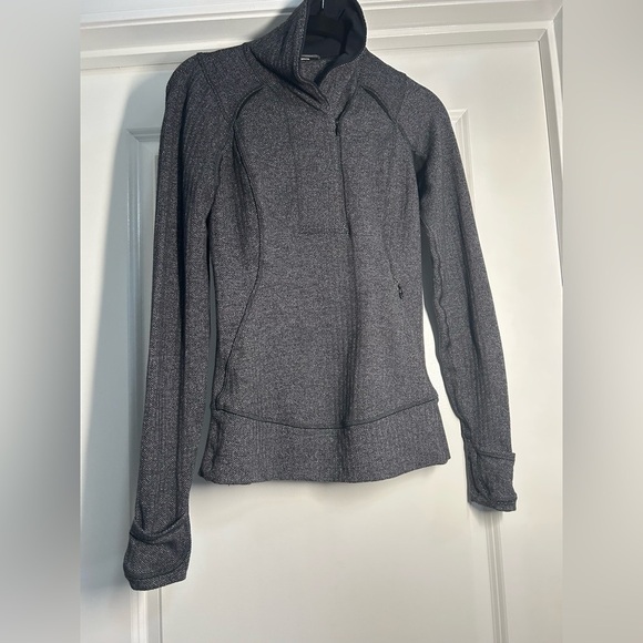 Lululemon Think Fast Heathered Black Pullover - Picture 5 of 6